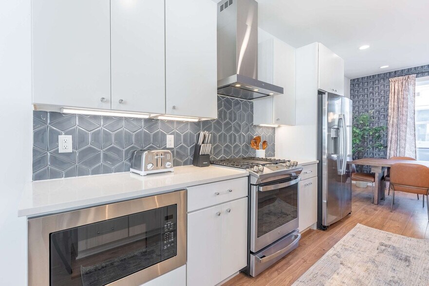 Building Photo - 113 Lucile St