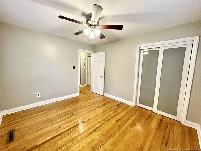 Building Photo - 1430 Pine Valley Loop