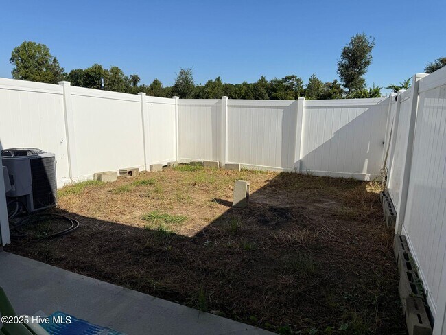 Building Photo - 120 Parrot Landing Dr