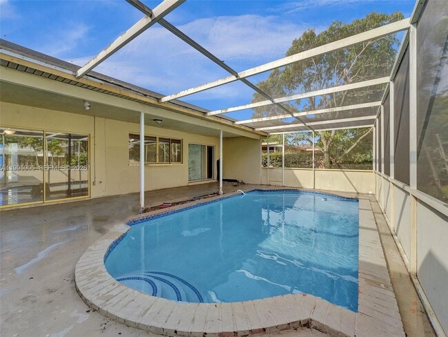 Building Photo - 7231 NW 20th St