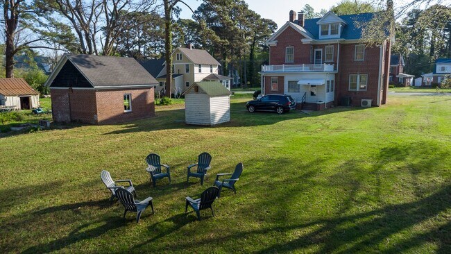 Building Photo - 21158 N Bayside Rd