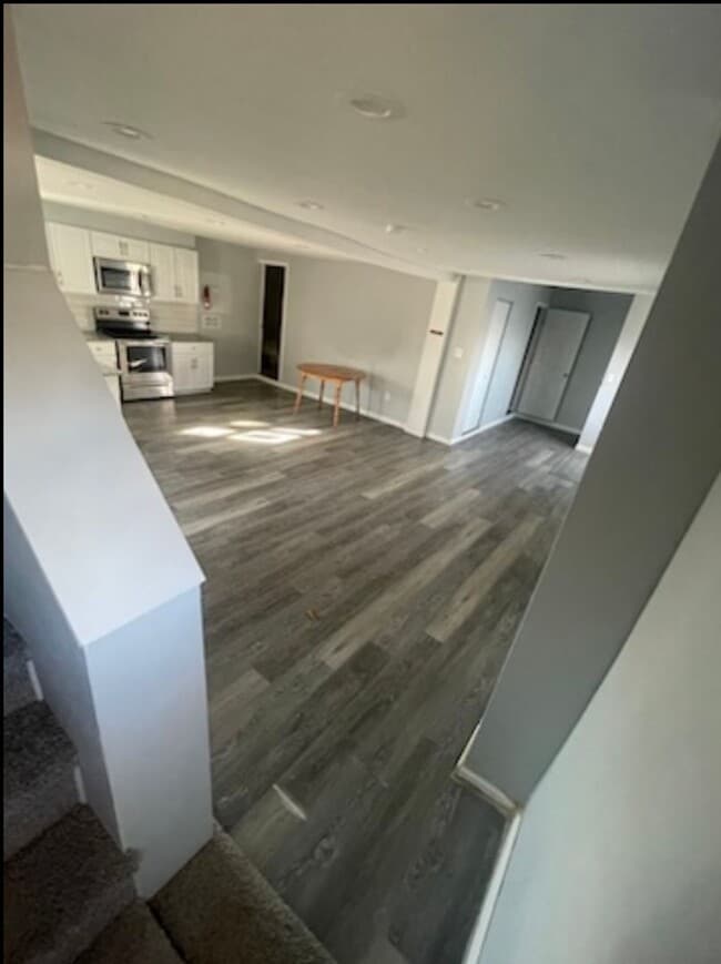 Building Photo - Renovated 4 Bedroom 2.5 bath house in Pott...