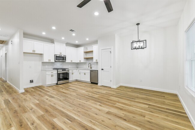 Primary Photo - 7486 Stanwick Dr