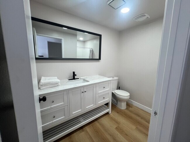 Building Photo - 2584 S Centinela Ave