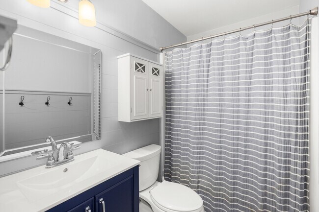 Building Photo - 419 Morningbird Ct