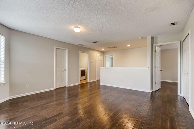 Building Photo - 500 Howland Drive