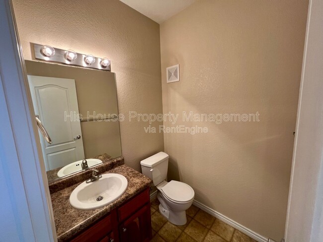 Building Photo - 5551 W 29th St