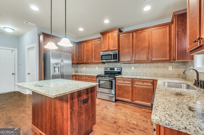 Building Photo - 133 Sea Shore Cir