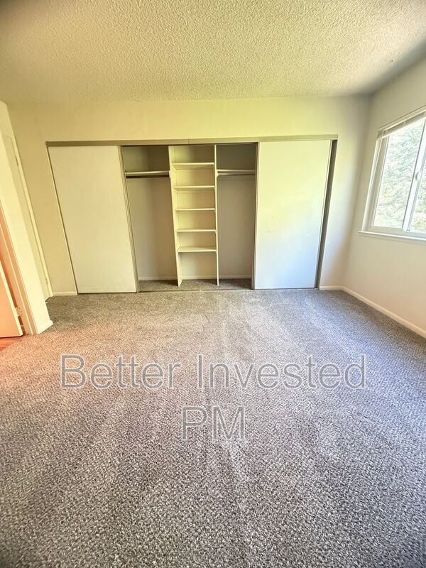 Building Photo - 2808 Tachevah Dr