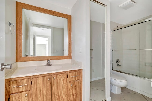 Building Photo - 311 3rd Way