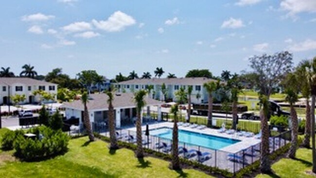 Building Photo - Brand new Townhome centrally located in La...