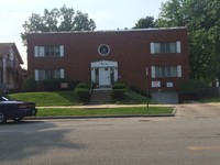 Building Photo - 914 N Court St, Rockford ILL 61103