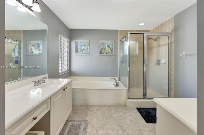 Building Photo - 4450 Banyan Trails Dr