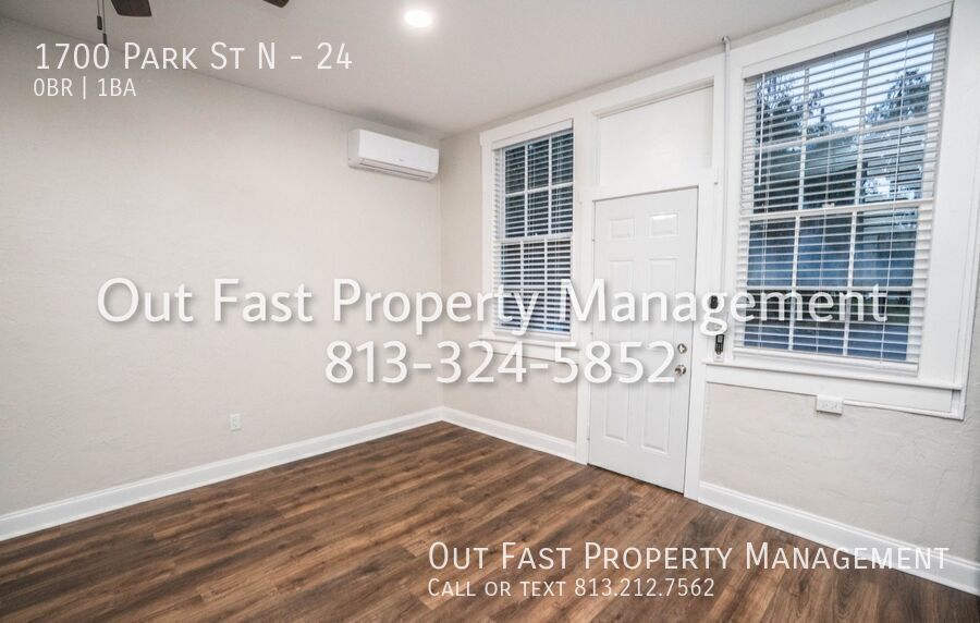 Building Photo - 1700 Park St N