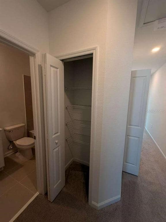 Building Photo - 848 Lynx St