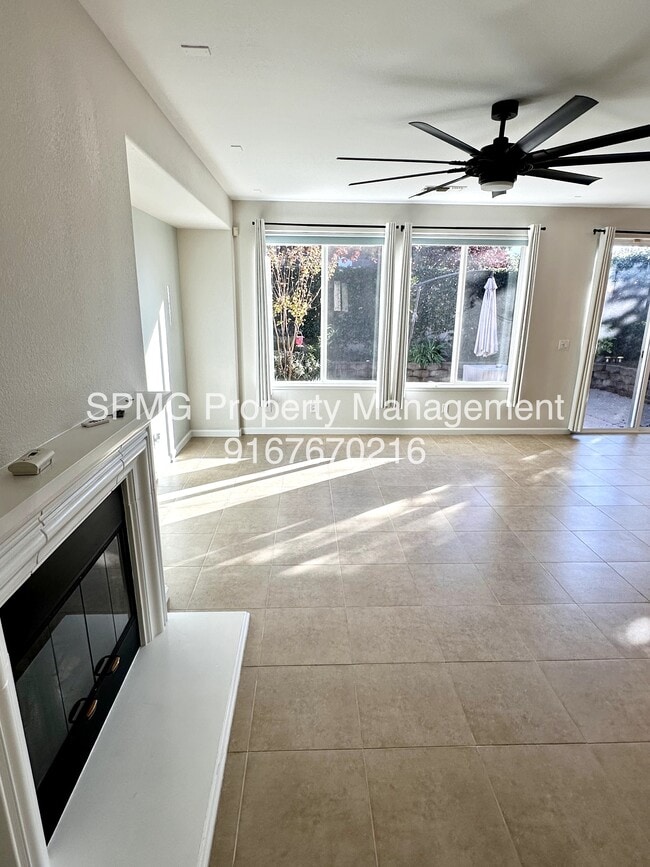 Building Photo - 1528 Morning Glory Ln