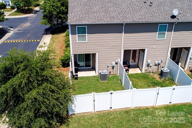 Building Photo - 13406 Calloway Glen Dr