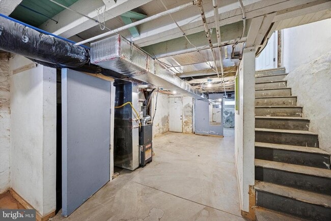 Building Photo - 4626 Van Kirk St