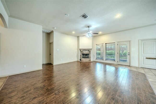 Building Photo - 109 Chateau Dr