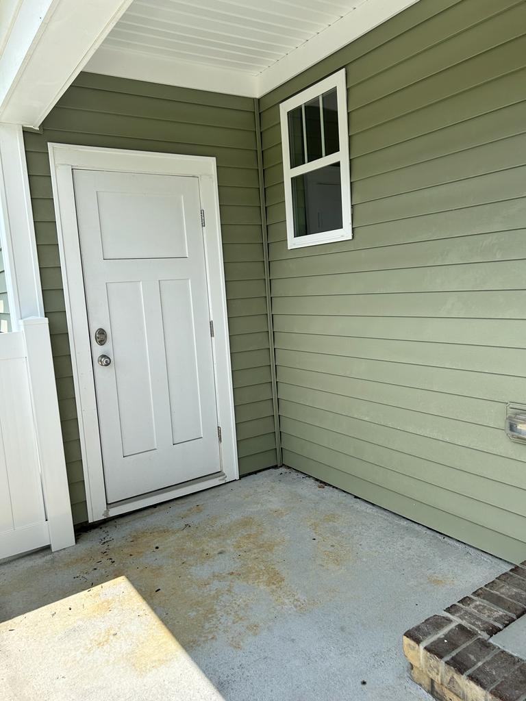 Building Photo - 408 Fishers Ct