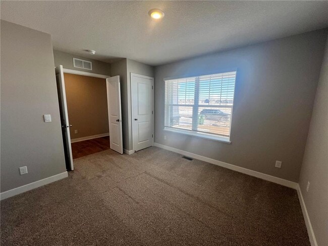 Building Photo - 17373 Dulles Ln