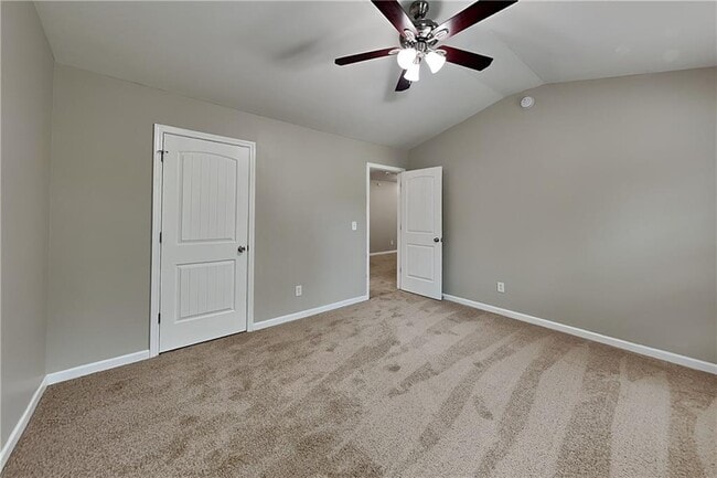 Building Photo - 119 Spring Forrest Ln