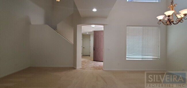 Building Photo - 1715 Bilbao Dr
