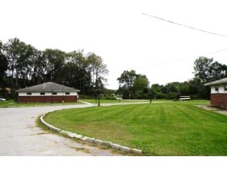 Building Photo - 170 Clove Branch Rd