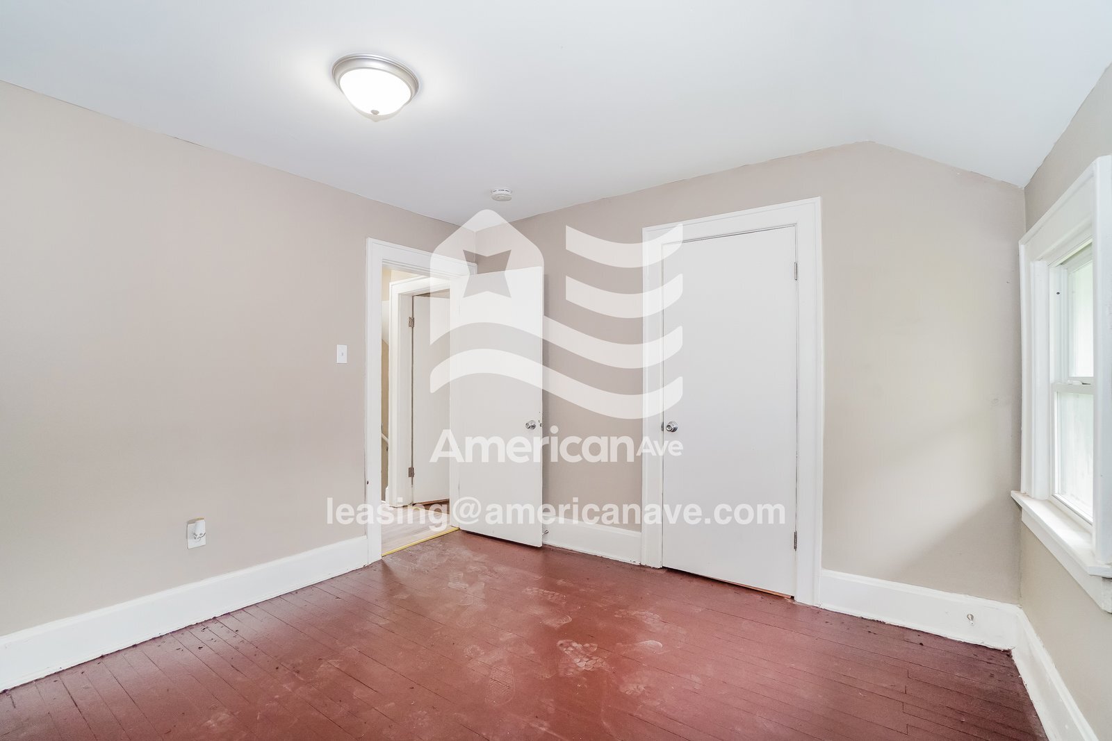 Building Photo - 205 Lechner Ave