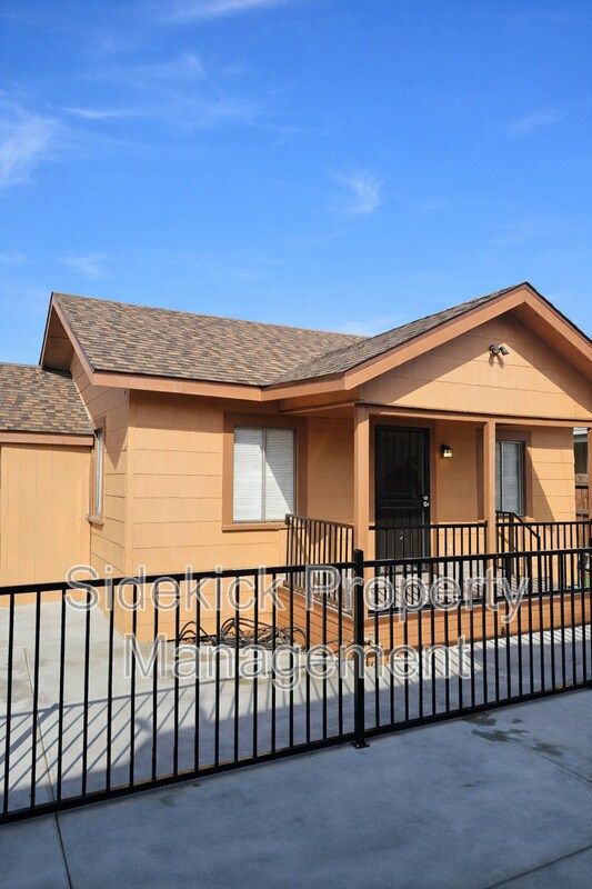 Building Photo - 1157 S Townsend Ave