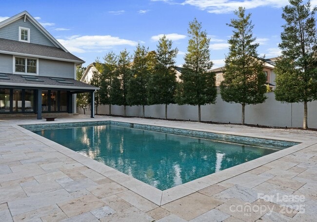 Building Photo - 3125 Pinehurst Pl