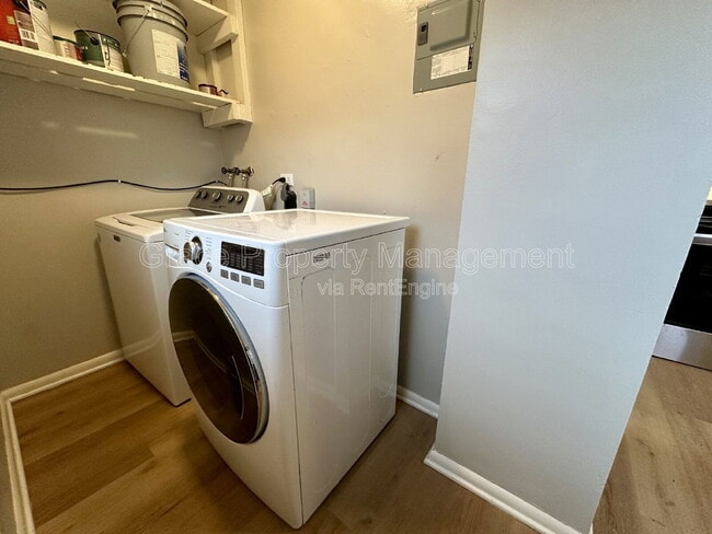 Building Photo - 3523 S Downing St