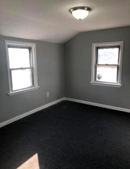 Building Photo - 267 Toms River Rd