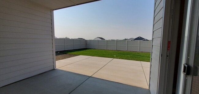 Building Photo - 10109 W Novato Dr