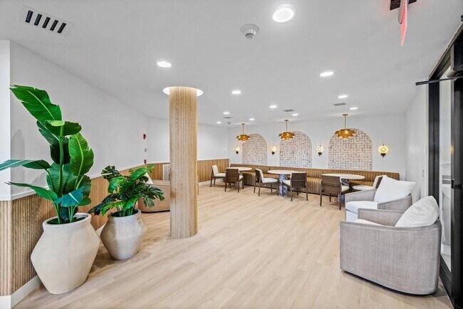 Building Photo - 3610 S Ocean Blvd