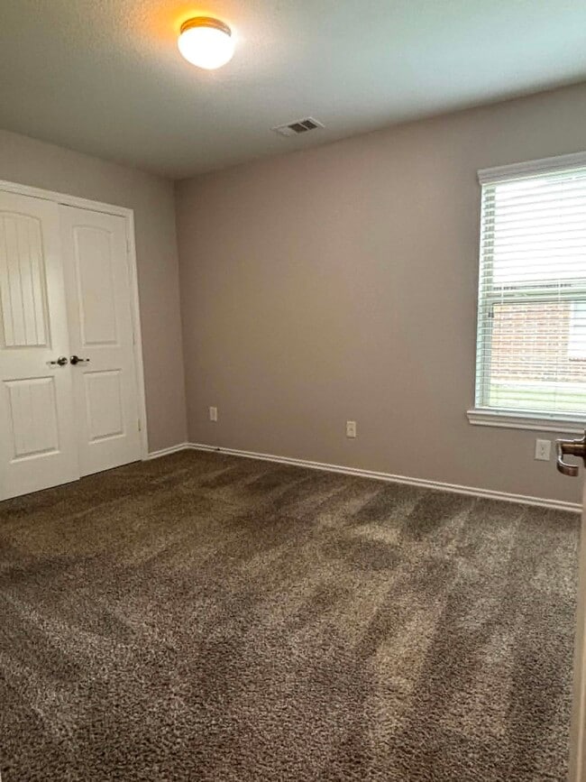 Building Photo - 1707 Hickory Burl Ln