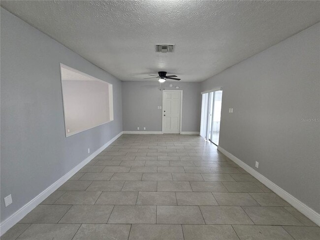 Building Photo - 2216 Tanglewood Way