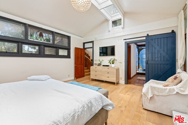 Building Photo - 516 Latimer Rd