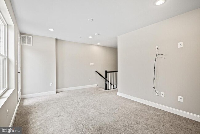 Building Photo - 7126 Tilbury Way