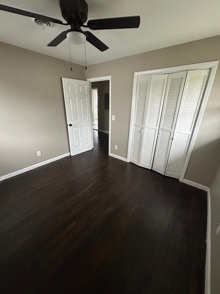 Bedroom 3 - 943 Parks Ave