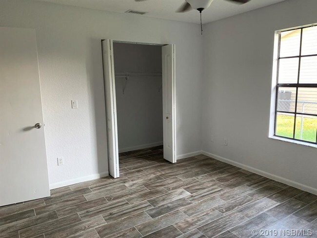 Building Photo - 3404 Juniper Dr