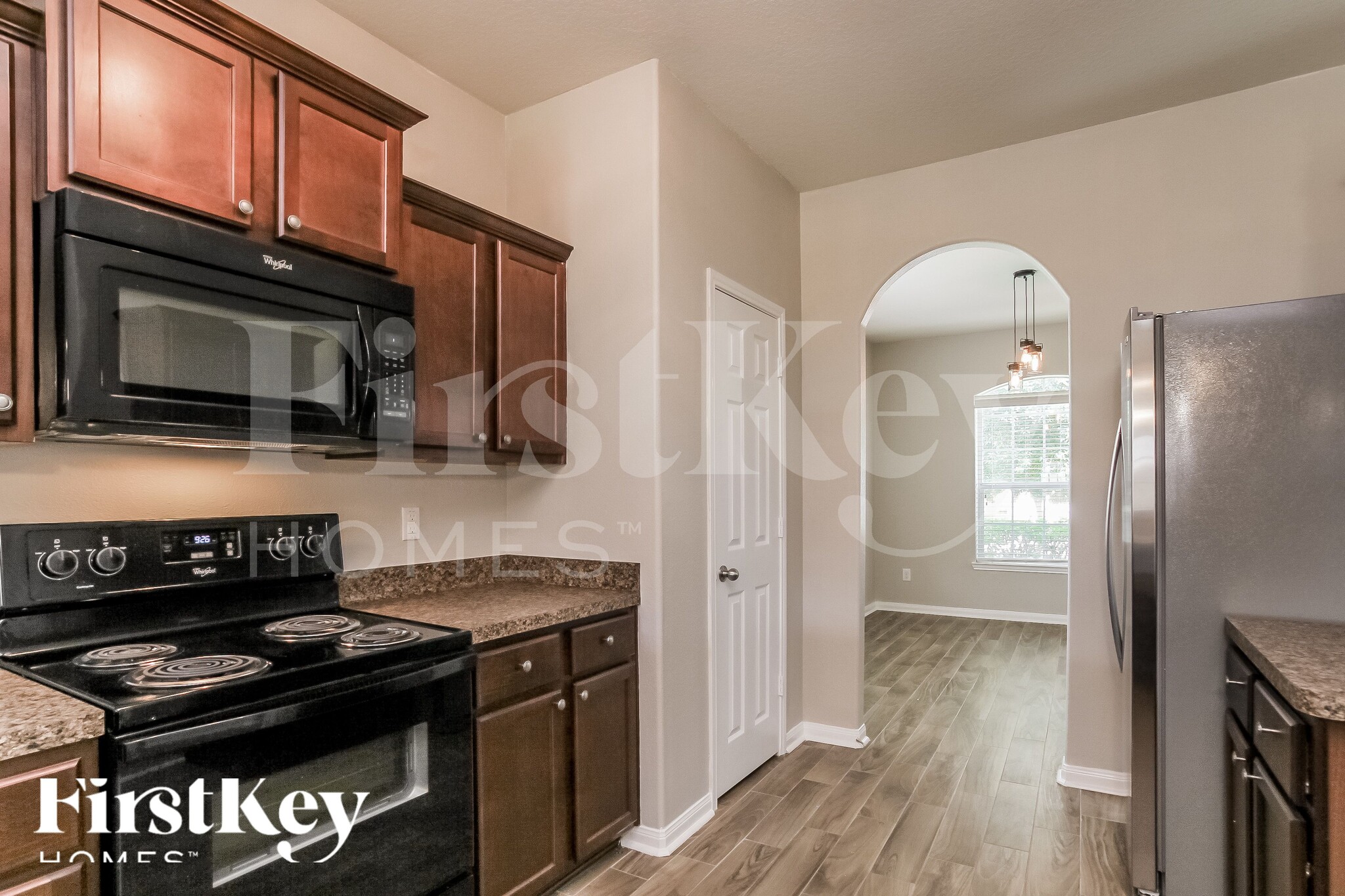 Building Photo - 5623 That Way