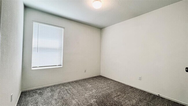 Building Photo - 5817 Bellissima Way