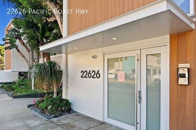 Building Photo - 22626 Pacific Coast Hwy