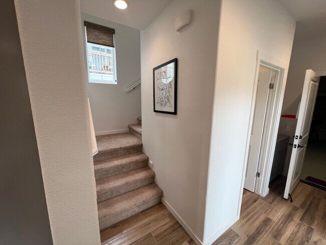 Building Photo - Sea Haven Single Family Home Coming Soon!!
