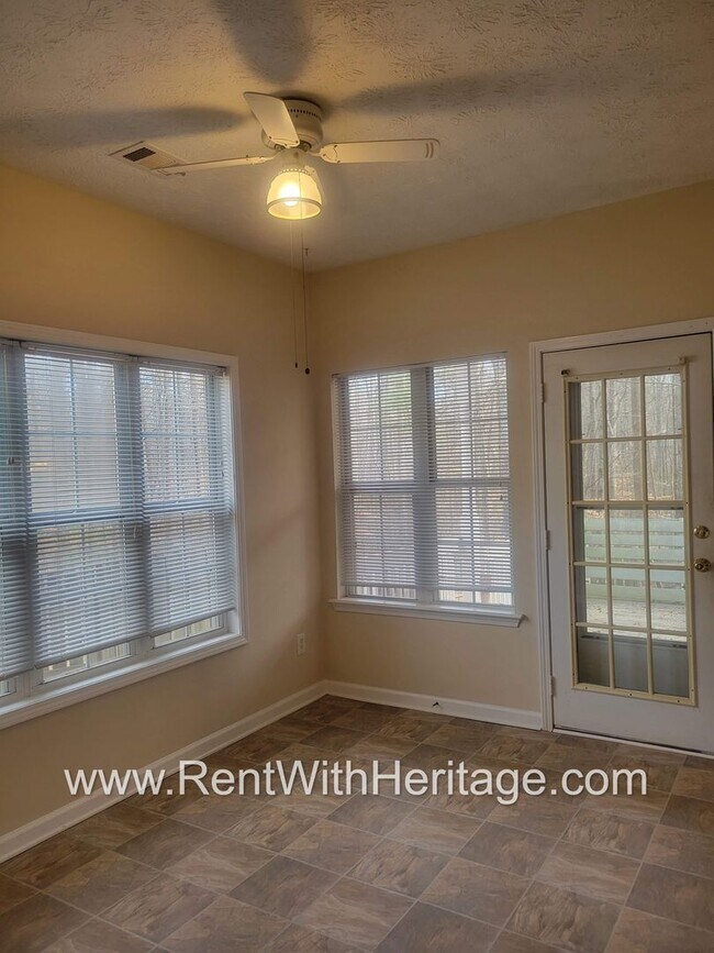 Building Photo - WOW!!...GORGEOUS HOME/HARDWOOD FLOORS/ UPGRADES GALLORE / SWIM - TENNIS