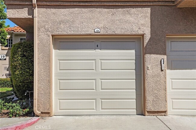 Building Photo - 24491 Mozer Dr