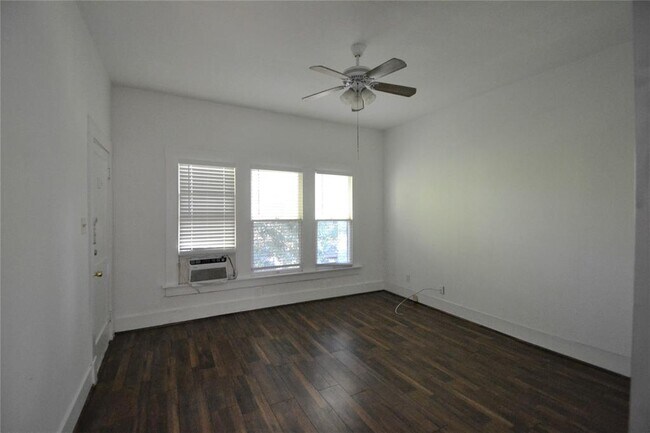 Building Photo - 1517 Bonnie Brae St