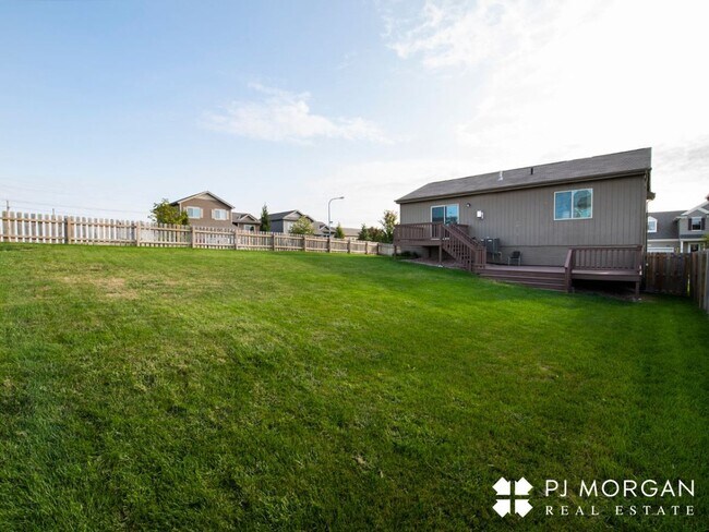 Building Photo - 8228 N 147th St