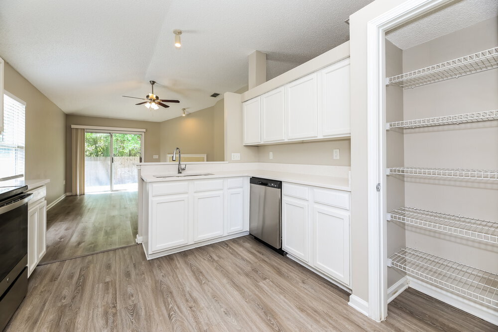 Building Photo - 2554 Blackstone Ct